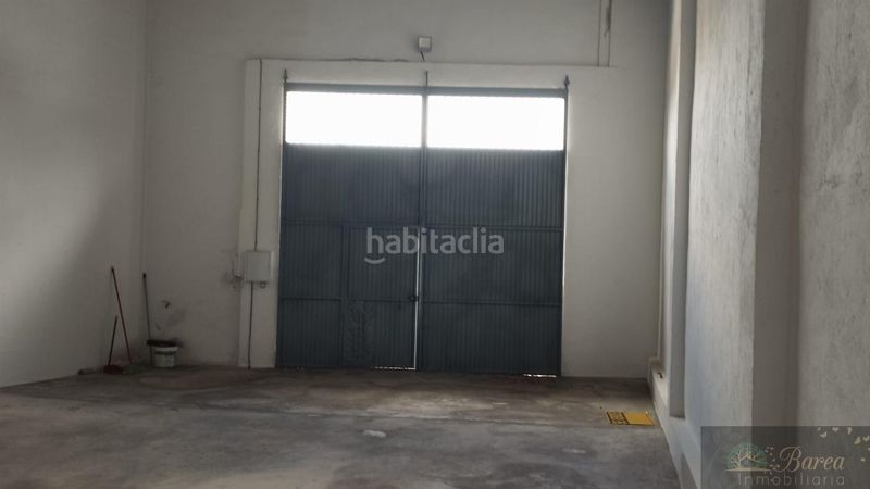 Foto dd0126f6-3d11-48b1-ac1f-4a4378f277c8. Nau industrial a Rute