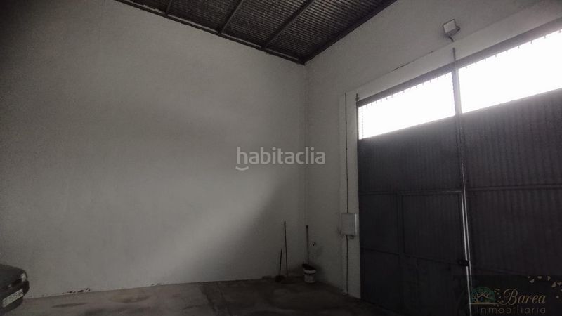 Foto ee7a455d-edcb-4c5c-8211-432d9ab57660. Nau industrial a Rute