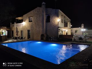 Chalet in Cabra. Cabrachalet