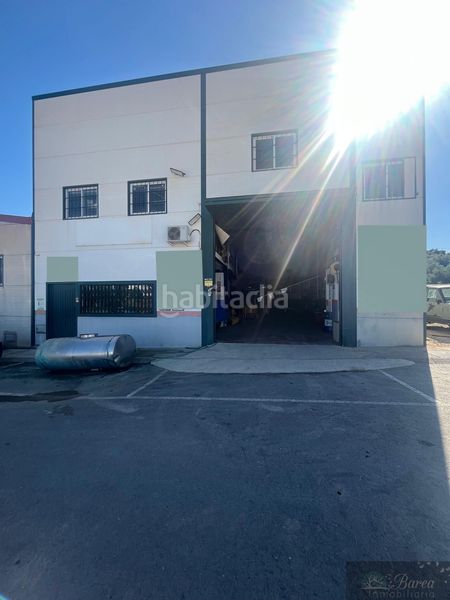 Foto a439d2a3-2147-46c2-932a-f1af158dcbf3. Nau industrial a Iznájar