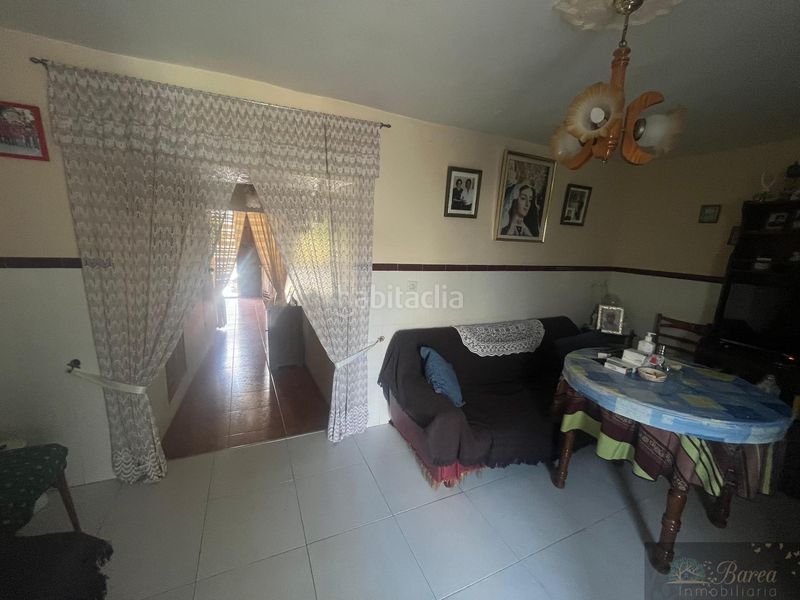 Foto aba731cc-81d3-467b-8091-5c634ec48bc6. Casa a Rute