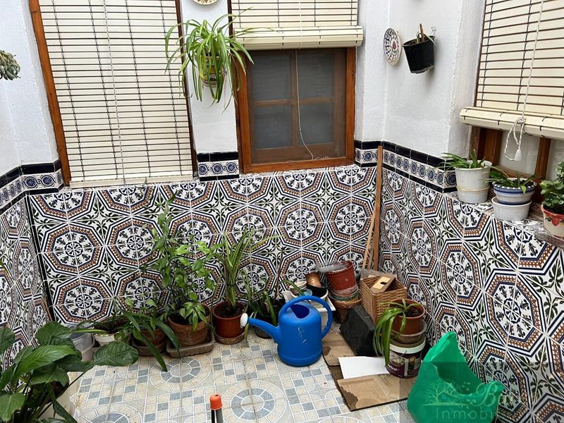 Foto 4574a425-b943-4728-a926-939fb05de91c. Casa amb aparcament a Encinas Reales