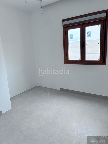 Foto 020b5cee-a40c-483b-b72d-71a19973ed35. Xalet amb piscina a Centro Lucena