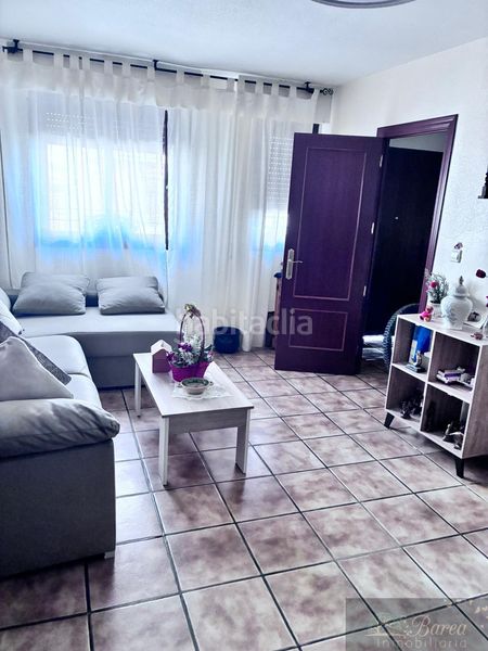 Foto 80f8beb2-47e3-4efc-93f0-91ea3cb5706c. Casa  en Rute