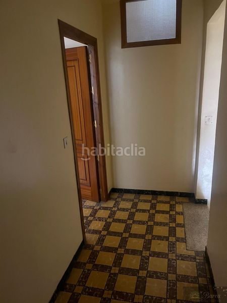 Foto 3b90d6a5-4136-4369-89b0-7eb5fce914bd. Edifici a Rute