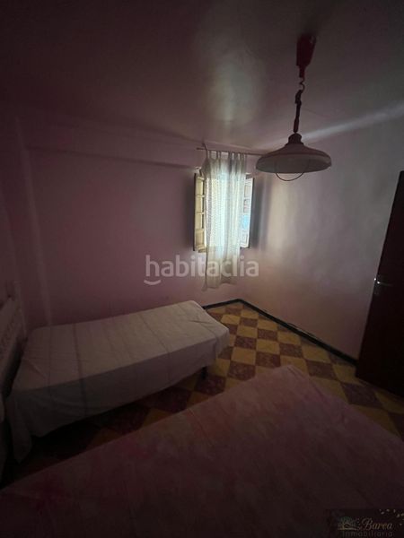 Foto fe466afa-fb2f-4534-88f9-dc5231bed1c8. Edifici a Rute