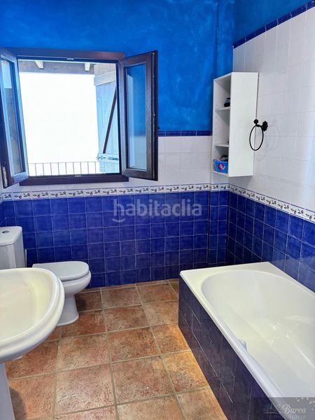 Foto d4d9bd84-3947-4555-a0ee-e02b1e6e7846. Casa  en Iznájar