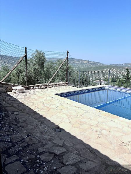 Foto ef849655-80ba-47b2-9d2b-566b6dacc1fb. Casa  en Iznájar