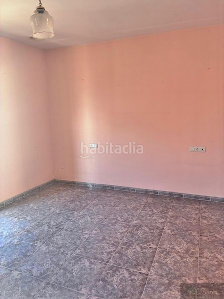 Foto 199dc0bc-a502-4e1b-ad83-4ecc59301a40. Casa a Rute