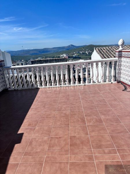 Foto 1f93d289-5cb8-4be0-8c1b-4cbabc85c334. Casa a Rute