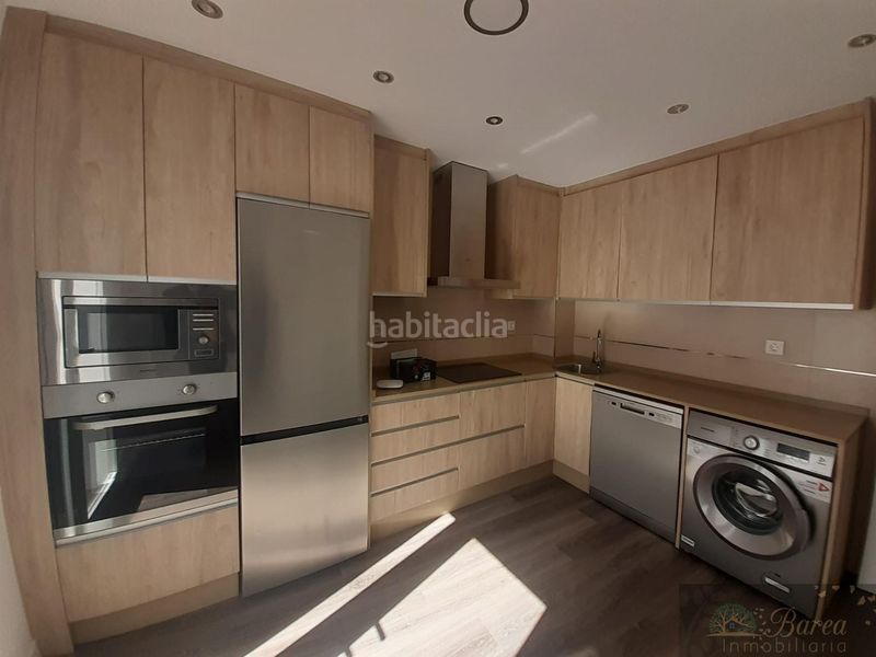 Foto ee278a32-fcd9-40a0-890d-e104f0942c1a. Affitto duplex con parcheggio in Rute