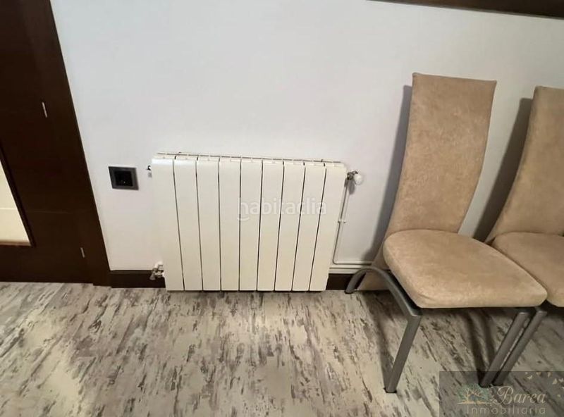 Foto d829da4f-29f1-478b-be45-42d926276882. Casa  en Rute
