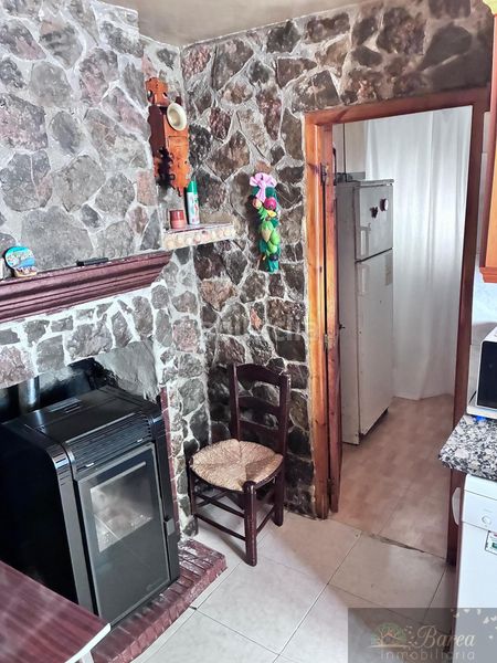 Foto c72ef4e0-adeb-4e38-8db7-1978bc0210bf. Casa  en Rute