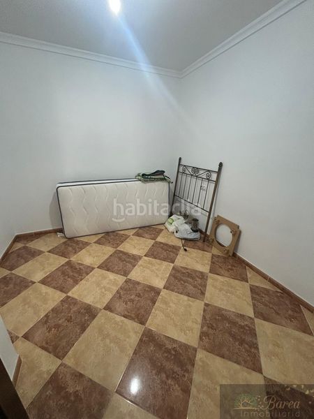 Foto 435d537d-8168-4f80-b18c-46226f4cd489. Edificio in Rute