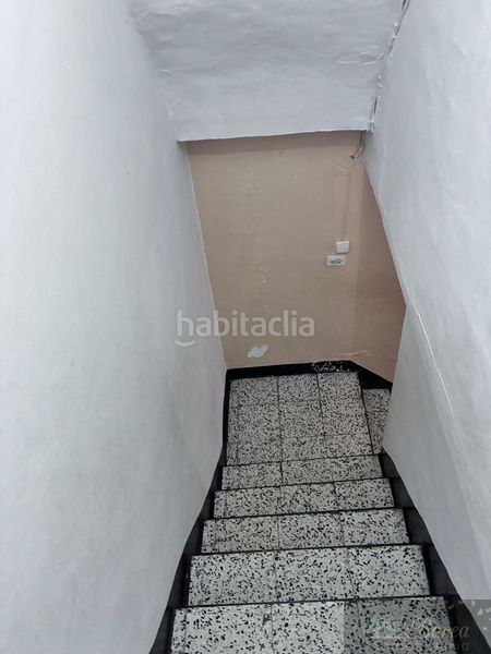 Foto e3ef820e-3658-4008-b0bd-7937e15ab0db. Maison dans Rute