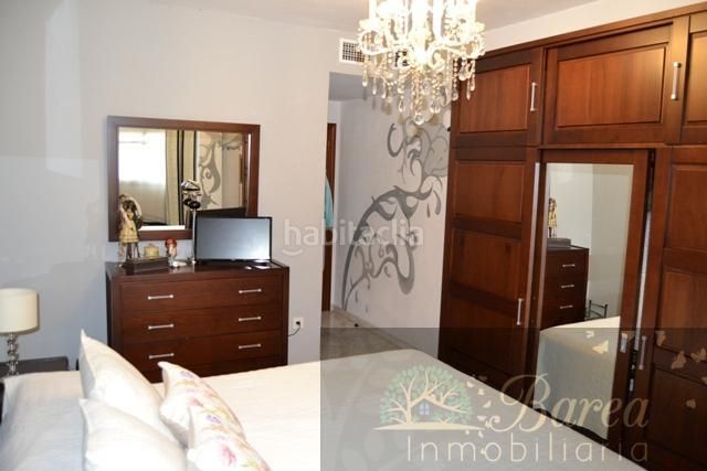 Foto 08ed1b78-9905-426d-8e43-a58011d0a3c5. Appartamento con parcheggio in Rute