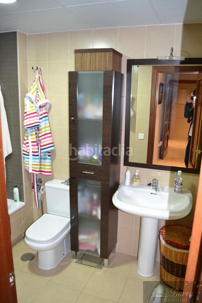 Foto be2c78d0-2f14-41e1-9c85-abb46df3e842. Appartamento con parcheggio in Rute