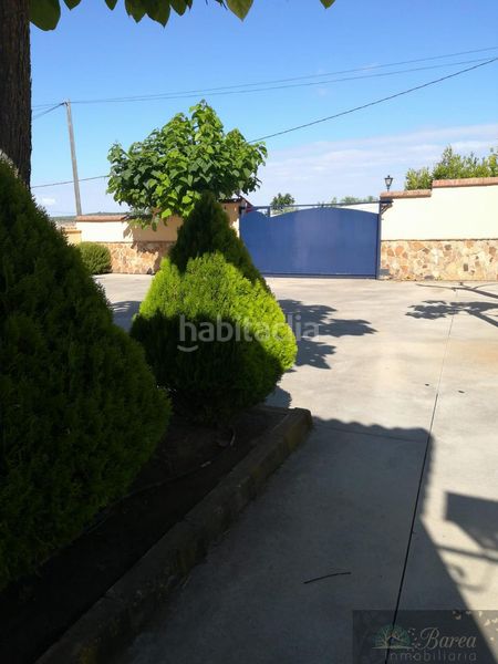 Foto ea5c0cdd-7be2-4670-adba-6bc700dea79b. Xalet amb piscina a Poleares Lucena