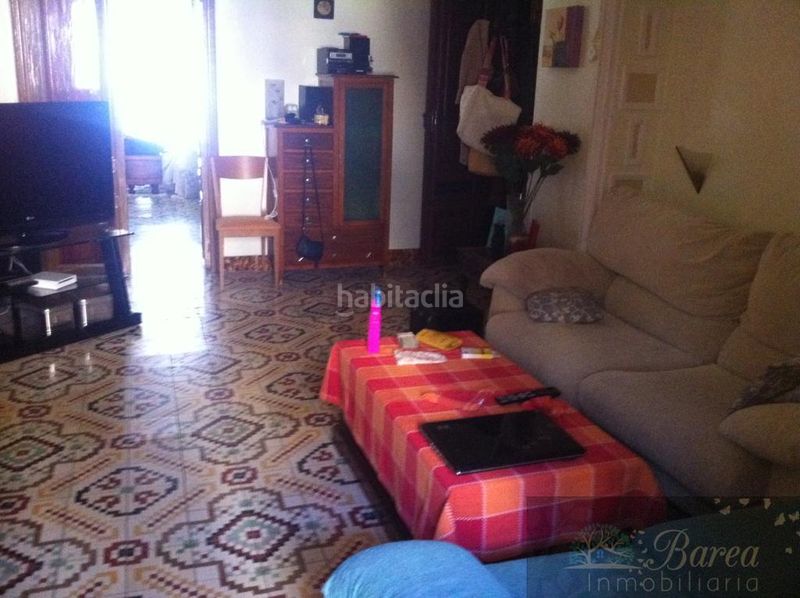 Foto 564fa1a3-c316-4799-860c-f3ea2cac2449. Casa amb aparcament a Rute
