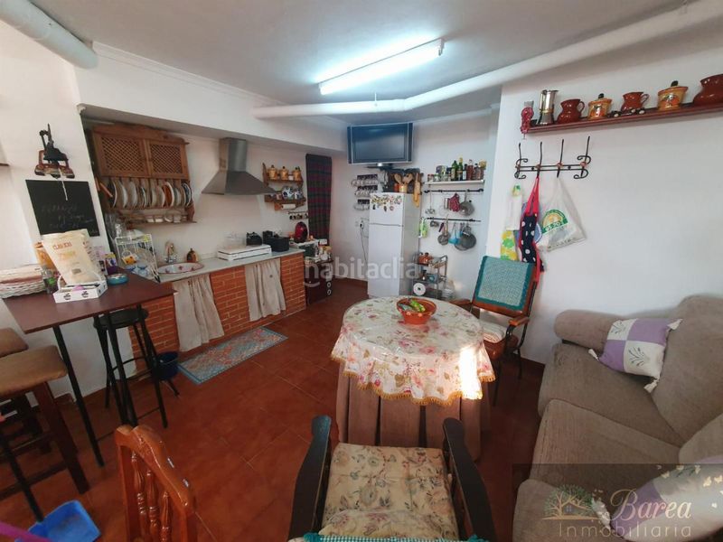 Foto e067fee2-5374-4cf8-aa9b-c7c25775a681. Local comercial local en Rute
