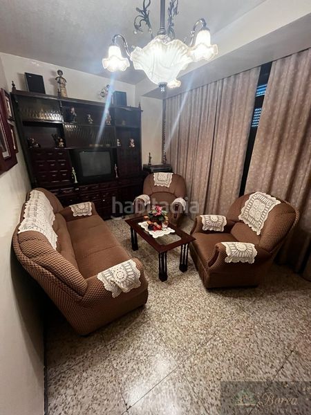 Foto 4c147a94-86e8-4575-802b-263d02ce6cd4. Edifici a Rute