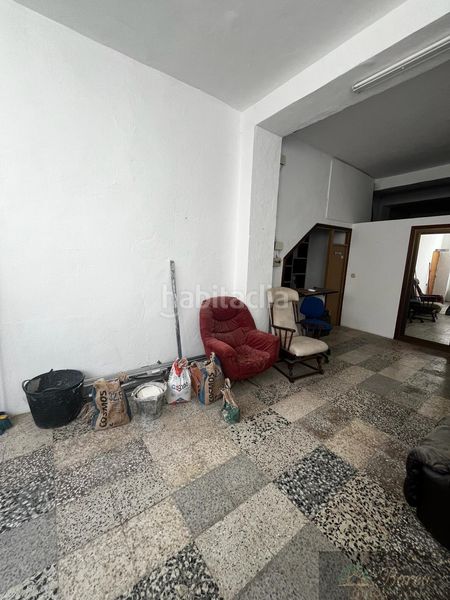 Foto 72d4459c-011b-4179-b1ea-43dbd0226593. Edifici a Rute