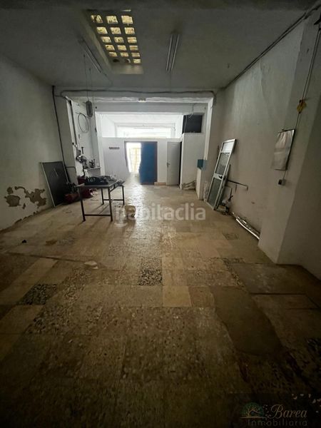 Foto fe3606e8-4d54-44f0-849d-abe99c54cd39. Edifici a Rute