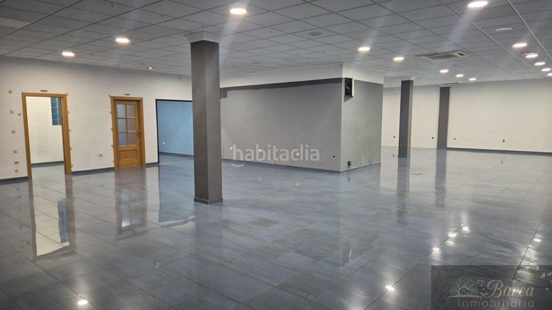 Foto 5ff0f928-f7a8-4218-96ff-14e7d4e889b1. Locale commerciale in avd. blas infante 52 in Rute