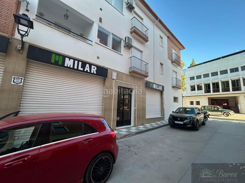 Foto bd48cf39-7154-40c6-9db4-46fa8fbc35e0. Locale commerciale in avd. blas infante 52 in Rute