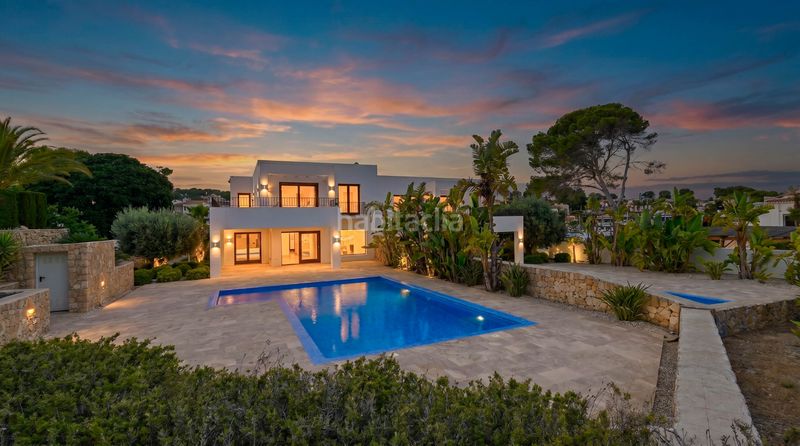 Foto dbe8e84b-88e1-46a6-adcb-35207bec1b27. Casa amb aparcament piscina a Moravit-Cap Blanc Moraira