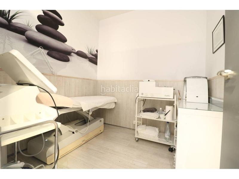 Foto 00475cfa-a048-42dc-b749-605c63adc992. Traspaso local comercial centro de estética en Centre-Cordelles Cerdanyola del Vallès