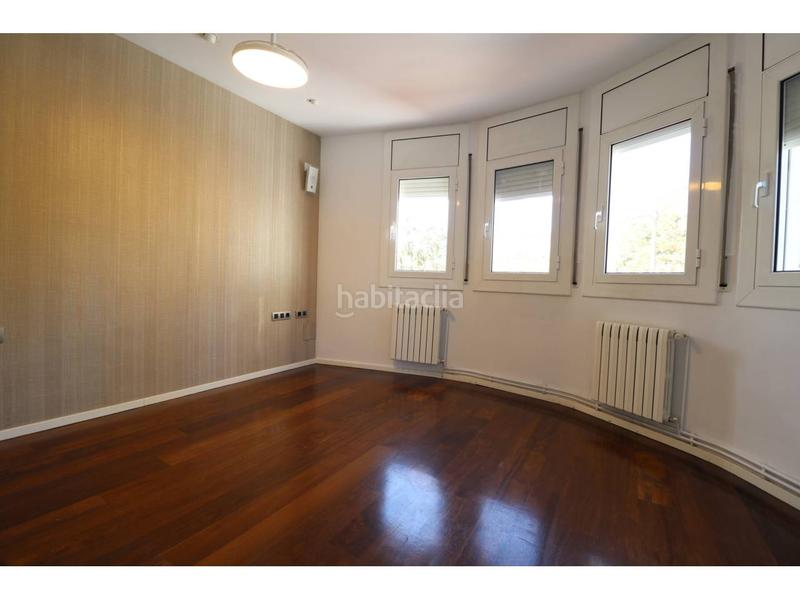 Foto 4575097f-934c-4cfe-b28d-00e5926cec58. Haus mit parking pool in Martinica - Ateneu Cerdanyola del Vallès