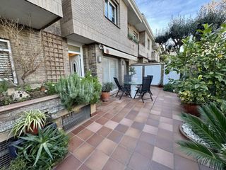 Casa  Avenida flor de maig. Reformada de ensueño