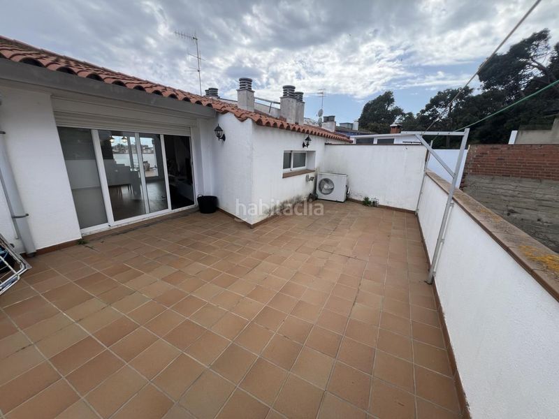Foto f90f89be-c0c3-48e4-9a9d-2a538acf2217. Duplex con camino riscaldamento parcheggio in Malgrat de Mar