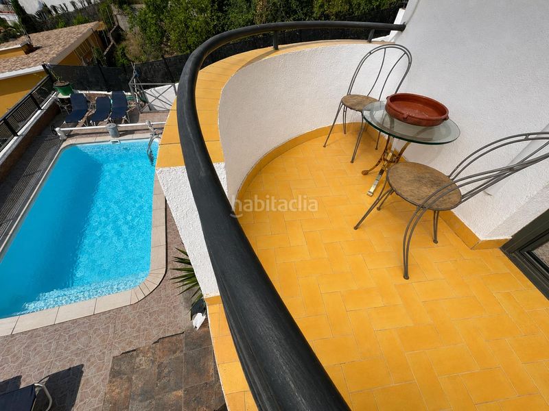 Foto 53cdbe58-0b6a-4452-85fa-f2da75ce15f9. Xalet amb xemeneia calefacció piscina a Santa Susanna