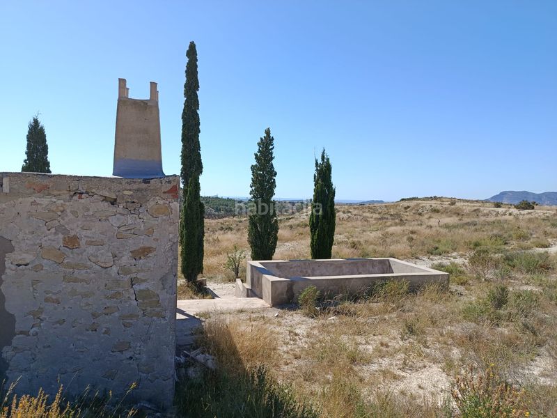 Foto c266e602-650b-4fc0-a1be-31d75f873f6f. Masia amb aparcament a Moralet Alicante