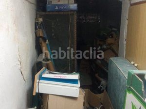 Foto 353b27d3-f730-4a4e-8021-2867eec2dc55. Edifici a Xixona