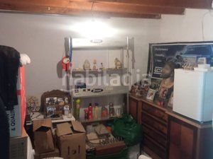 Foto 6c42ae11-6aef-4438-ac0b-f17a76c3e20a. Edifici a Xixona