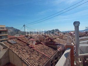 Foto c7aafbfc-fde8-491f-a7d7-5990e3c4e37a. Edifici a Xixona