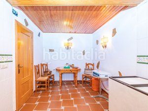 Foto 3bf6f993-9891-4b47-9e12-1409753ee8e4. Masia amb aparcament a Xixona