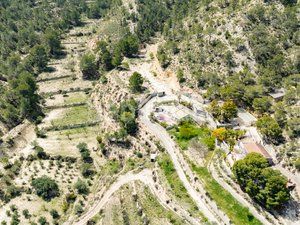 Foto 7816ef84-9984-4be0-b9f3-223c9c9bc4a6. Masia amb aparcament a Xixona