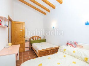 Foto e9ee82f0-bda2-42b5-b22b-cdf404ebac2f. Masia amb aparcament a Xixona