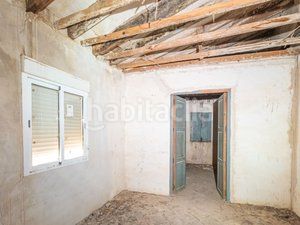 Foto d6d09244-6bda-4eef-9d56-dc51cbb07e89. Masia amb xemeneia aparcament piscina a Agost