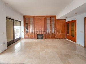 Foto a4a6210c-b291-4f50-9a88-9d42056d1372. Pis amb aparcament a Raval Roig - Virgen del Socorro Alicante