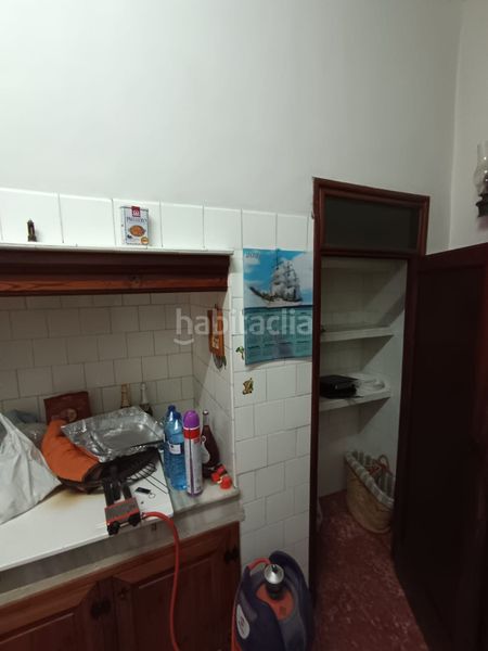 Foto f2e79f21-52b6-475f-8e06-e61cf2ac646a. Edificio in Agost