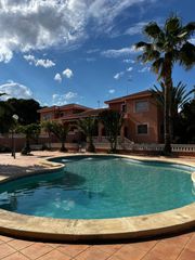 Bauernhof in Almajada-Ravel. Finca rústica en venta en calle arquitecto antoni gaudí, muchami
