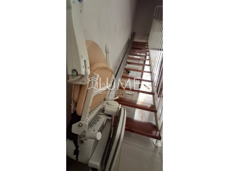 Foto 426805db-871b-448c-91cb-2b912b9e86e3. Casa adossada a colores - entreparques Sevilla