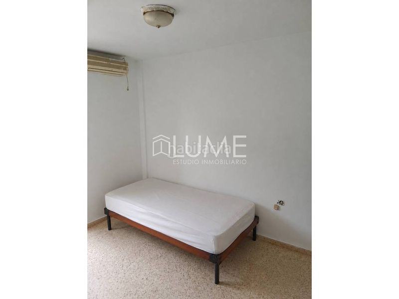 Foto c1a2489f-701f-4bc2-8e8b-69f7b37ecd28. Casa amb aparcament piscina a Urbadiez - Entrepuentes Sevilla