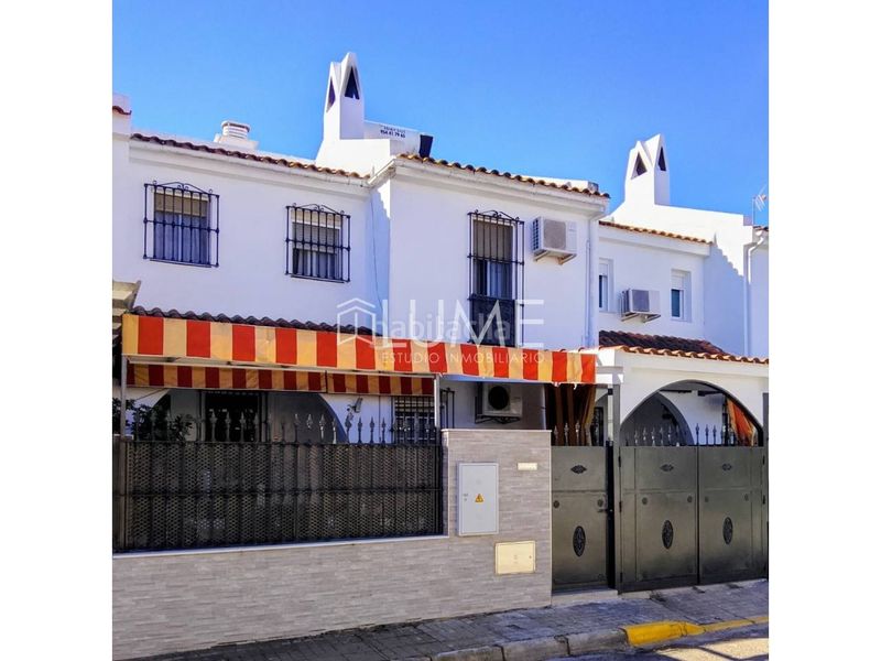 Foto b3a5d97d-bcea-47fa-bdd4-d05b905d86b0. Casa a Urbadiez - Entrepuentes Sevilla