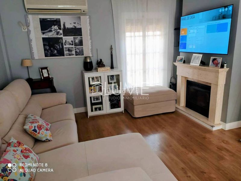 Foto c1218fb5-d962-4a56-ad1c-1e445a894c80. Casa a Urbadiez - Entrepuentes Sevilla